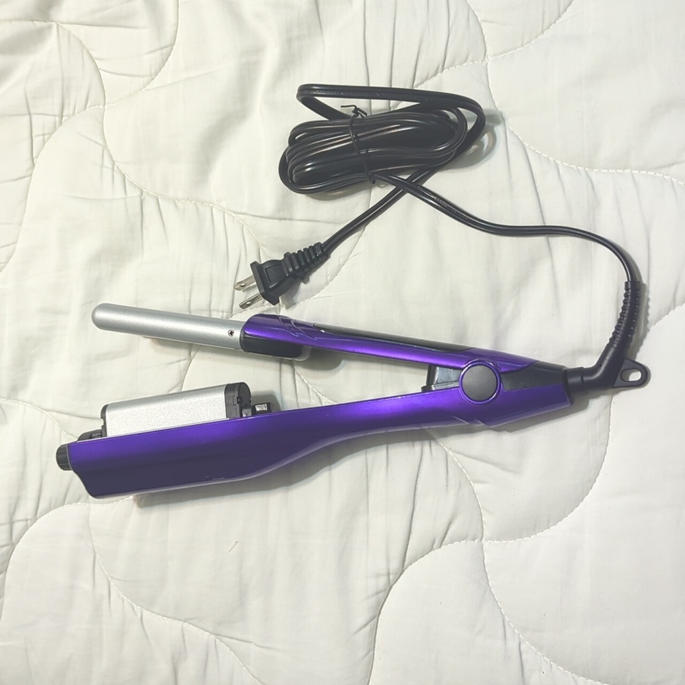 Bed Head "A Wave We Go" Hair Waver